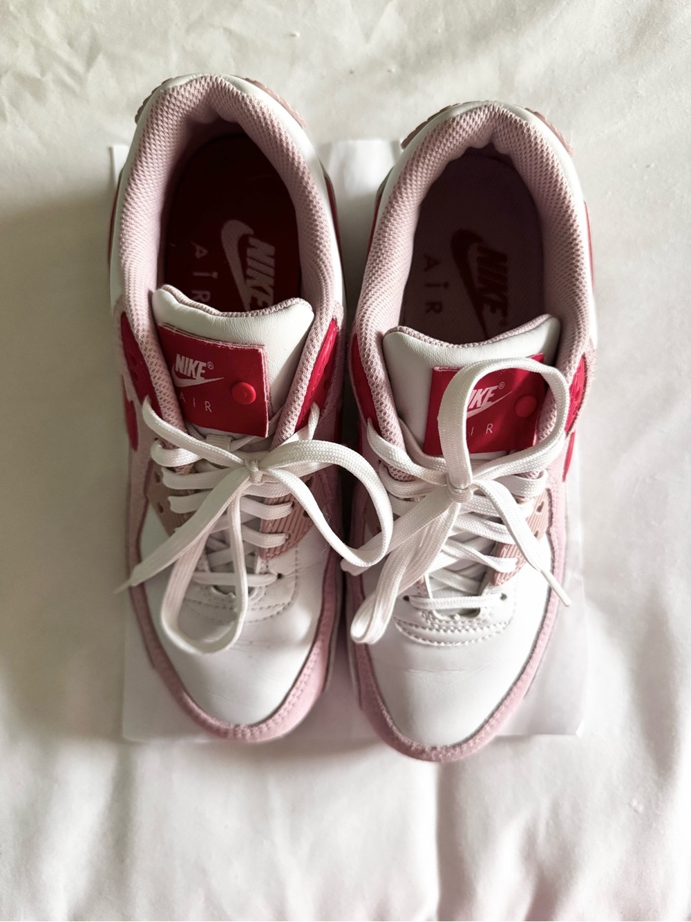 Nike Air Max 90 "Valentine's Day" Size 7.5 Women’s